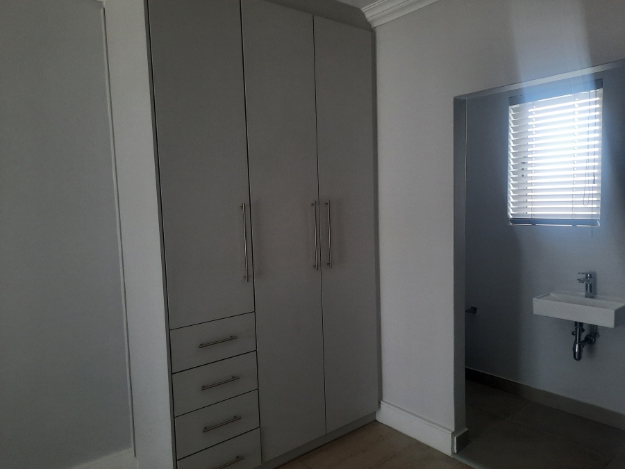 To Let 3 Bedroom Property for Rent in Langeberg Heights Western Cape